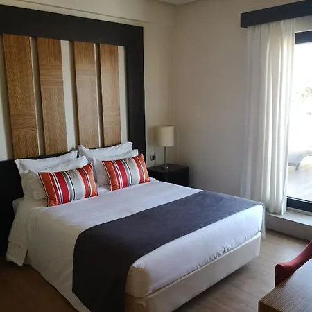 Hotel Lisboa מלון