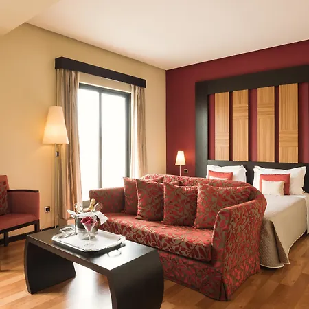 Hotel Lisboa מלון