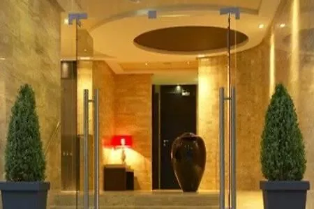 Hotel Lisboa ליסבון